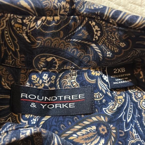Roundtree & Yorke long sleeve button down. 2XB. - Picture 8 of 9